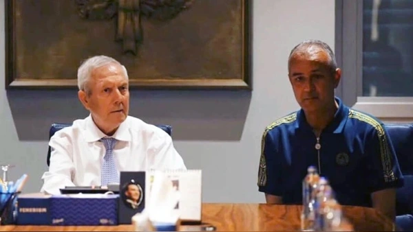 Fenerbahçe'den 8 Golle Gövde Gösterisi: Aziz Yıldırım'dan İsmail Kartal'a Tam Destek