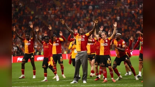 Galatasaray'da Şampiyon Kadro Korundu: Sarı-Kırmızılılar Yeni Sezona İskeleti Bozmadan Başlıyor