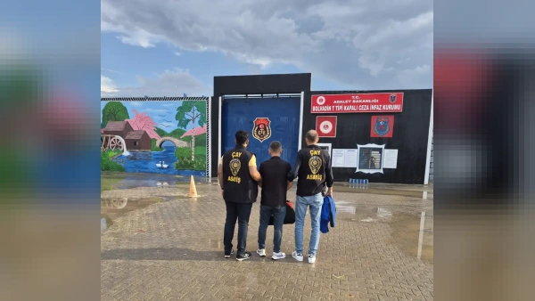 Afyonkarahisar'da Filmleri Aratmayan Operasyon: Cezaevi Firarisi Kuaförde Yakalandı