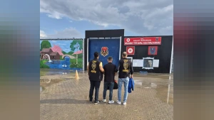 Afyonkarahisar'da Filmleri Aratmayan Operasyon: Cezaevi Firarisi Kuaförde Yakalandı