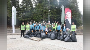 Bursa Osmangazi Belediyesi'nden Uludağ'da Kapsamlı Çevre Temizliği Seferberliği