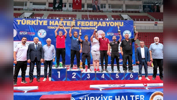Karatay Belediyespor Halter Takımı'ndan Türkiye Şampiyonası'nda Büyük Başarı