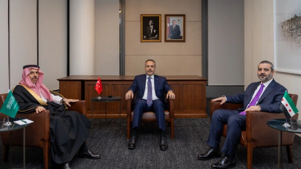 New York'ta Kritik Diplomasi Trafiği: Türkevi'nde Türkiye-Suriye-Suudi Arabistan Zirvesi
