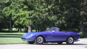 Steve McQueen'in İlk Sahibi Olduğu 1967 Model Nadir Ferrari 275 GTB/4*S NART Spider Müzayedede Satışa Çıkıyor