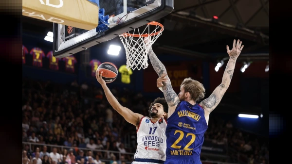 Anadolu Efes, EuroLeague Sezonunu Barcelona Deplasmanında Mağlubiyetle Açtı