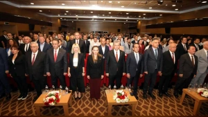 Antalya Su Zirvesi'nde Kritik Uyarı: 150 Metreden Su Bulunamıyor, Gelecek Tehlikede