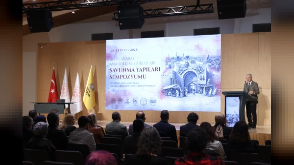 Konya'da Uluslararası Anadolu Selçukluları Savunma Yapıları Sempozyumu Başladı