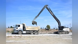 Manisa'da Kış Sezonu Öncesi Dere Temizliği Hız Kazandı: Hedef 400 Kilometre