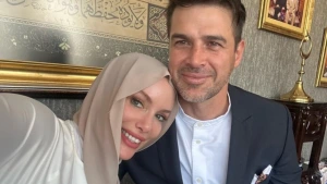 Reshad Strik'ten Eşi Gamze Özçelik'e Duygu Dolu Paylaşım: "Zor Zamanlarımda En Büyük Destekçim Oldun