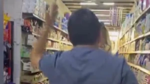 İstanbul'da Şoke Eden Olay: Fiyat Farkına İtiraz Eden Azerbaycanlı Gazeteciye Market Çalışanı Saldırdı