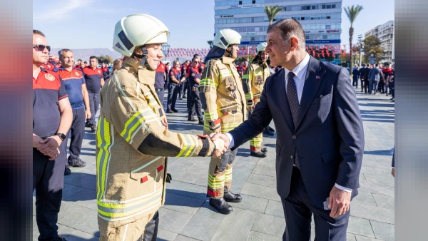 İzmir İtfaiyesi’nin 312. Yıl Töreninde Başkan Tugay’dan Çarpıcı Mesajlar