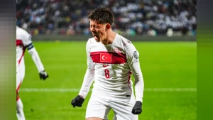 Kocaeli'de Dev Heyecan: Montella Yönetimindeki Türkiye, Mbappe'li Fransa'ya Karşı Sahaya Çıkıyor