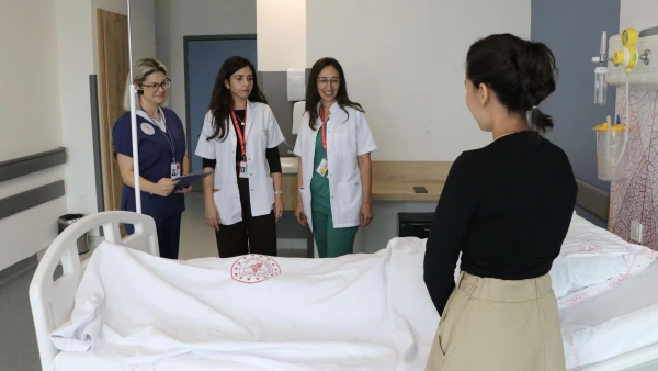 Kocaeli'de Korkutan Olay: 3 Yaşındaki Çocuğun Midesinden 25 Parçalık Mıknatıslı Oyuncağın Parçaları Çıkarıldı