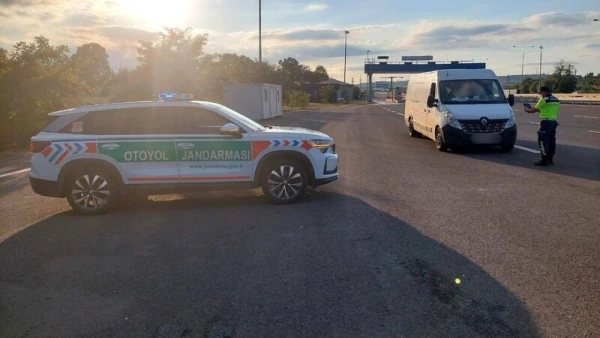 Sakarya'da Kaçak Sevkiyat Operasyonu: Tonlarca Midye ve Yüzlerce Hayvana El Konuldu