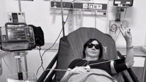 Ünlü Sanatçı Nazan Öncel Ambulansla Hastaneye Kaldırıldı: "Anjiyo Faslına Geçildi