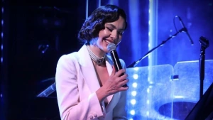 Bergüzar Korel "Hatırladıkça" Müzik Performansıyla Zorlu PSM Sahnesine Çıkıyor