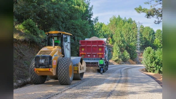 Bursa Osmangazi’de 15 Kilometrelik Yol Seferberliği Başladı