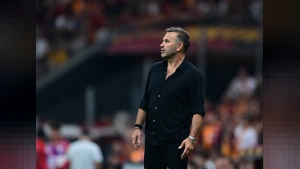 Galatasaray'da Okan Buruk'tan Milli Ara Sonrası Radikal Neşter: İlk 11 Sil Baştan!