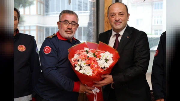 Geyve Belediye Başkanı Selçuk Yıldız İtfaiye Amirliği ve Orman İşletme Müdürlüğünü Ziyaret Etti