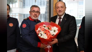 Geyve Belediye Başkanı Selçuk Yıldız İtfaiye Amirliği ve Orman İşletme Müdürlüğünü Ziyaret Etti