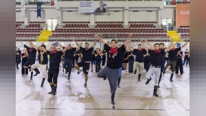 İzmir'de Zeybek Kursu Başvuruları Başlıyor: Ücretsiz Eğitim Tarihleri Belli Oldu