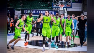 TOFAŞ, Yiğitcan Saybir'in Son Salise Basketiyle Sezona Galibiyetle Başladı