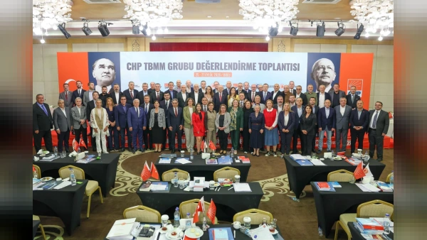 CHP'den Abant Zirvesi Sonrası Sert Çıkış: Yönetim Krizi Vurgusu ve Parlamenter Sistem Çağrısı