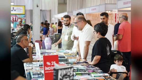Diyarbakır Kitap Fuarı 10. Kez Kapılarını Kitapseverlere Açtı