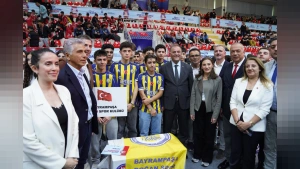 İBB'den Amatör Spor Kulüplerine Büyük Malzeme Desteği