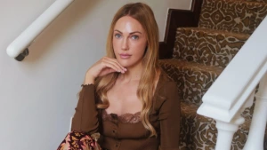 Meryem Uzerli'den Muhteşem Yüzyıl Sürprizi: Otel Odasında Hürrem Sürprizi