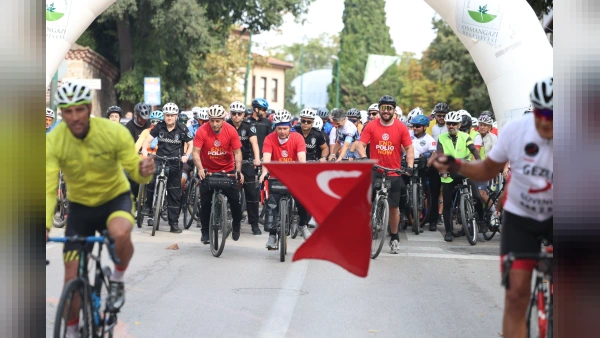 Osmangazi Belediye Başkanı Erkan Aydın Bisiklet Turunda Pedal Çevirdi
