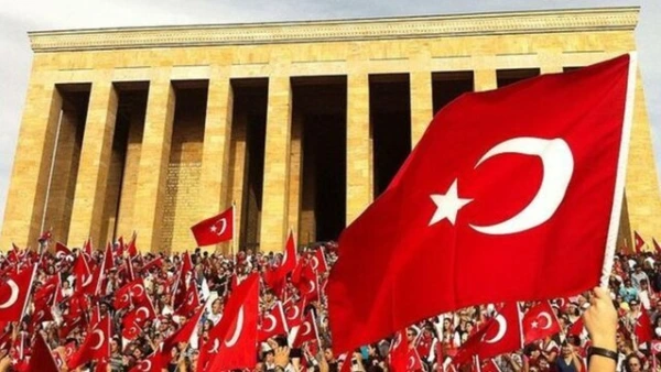 28 Ekim yarım gün mü, 29 Ekim hangi güne denk geliyor? 2026 Cumhuriyet Bayramı tatil takvimi