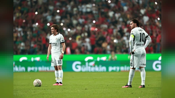 Beşiktaş'ı Milli Arayla Birlikte 29 Günde 8 Kritik Karşılaşma Bekliyor