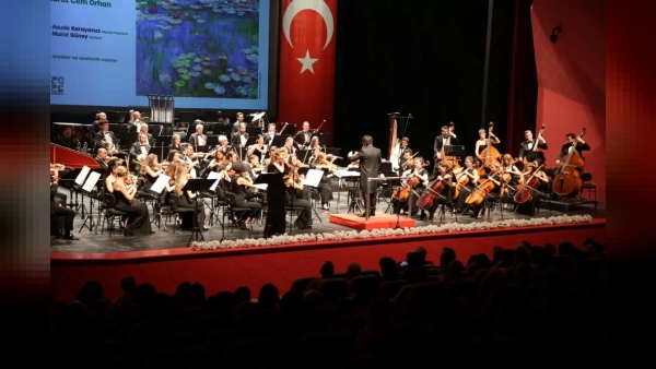 Eskişehir Senfoni Orkestrası Yeni Sezona Görkemli Açılış Konseriyle Başladı