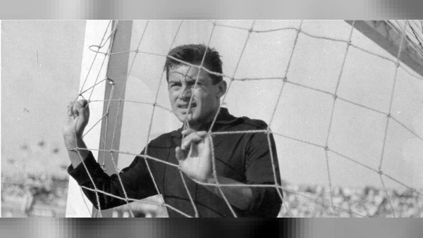 Fenerbahçe ve Milli Takım'ın efsane kalecisi Ali Şükrü Ersoy 95 yaşında vefat etti