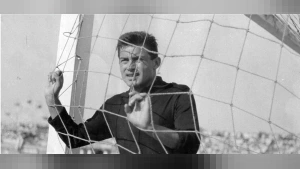 Fenerbahçe ve Milli Takım'ın efsane kalecisi Ali Şükrü Ersoy 95 yaşında vefat etti