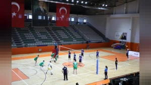 İnegöl Belediyespor Voleybol Takımı'ndan Sezona Muhteşem Başlangıç