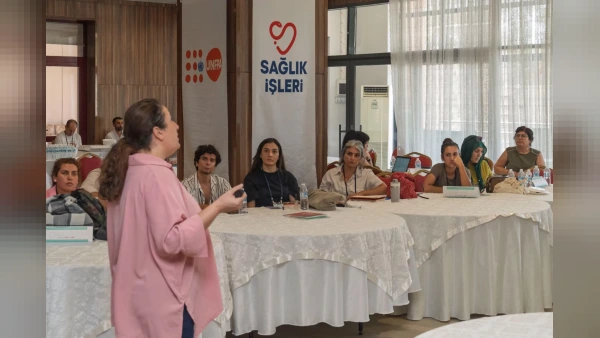 İzmir'de Erken Yaşta Evliliklere Karşı UNFPA Destekli Sağlık Aracısı Modeli Başlıyor