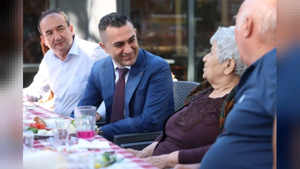 Antalya Mavi Ev'de Dünya Alzheimer Ayı Etkinlikleri Düzenlendi