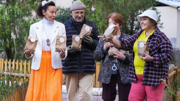 Etiler Huzurevi'nde Sıfır Atık Projesi ile Mutfak Atıkları Gübreye Dönüşüyor