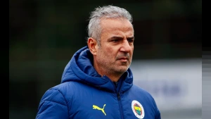 Fenerbahçe'de İsmail Kartal'dan şampiyonluk iddiası ve transfer açıklaması