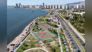 İzmir Bostanlı’daki Padel Kortu Çalışmalarında Sona Gelindi