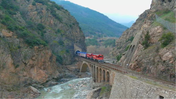 Turistik Karaelmas Ekspresi Ekim Ayında Yeniden Raylarda