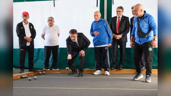 Bursa'da 1 Ekim Dünya Yaşlılar Günü Huzurevi Sakinleriyle Coşkuyla Kutlandı