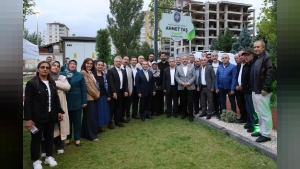 Kayseri Melikgazi'de Ahmet Taş Parkı ve Sosyal Tesisi Açıldı