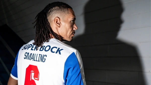 Porto'dan kadro takviyesi: Chris Smalling ile 1+1 yıllık sözleşme imzalandı