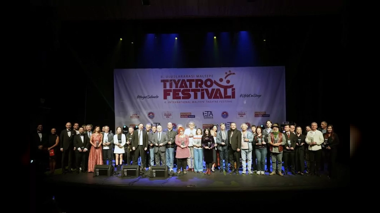8. Uluslararası Maltepe Tiyatro Festivali Kırmızı Halı ve Açılış Konseriyle Başladı