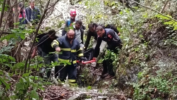 Artvin Yusufeli'nde Otomobil Uçuruma Yuvarlandı: Sürücü Kemal Çevik Hayatını Kaybetti