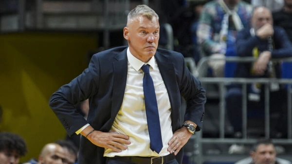 Fenerbahçe Tarfin EuroLeague'de Dubai Basketbol'u 76-66 Mağlup Etti