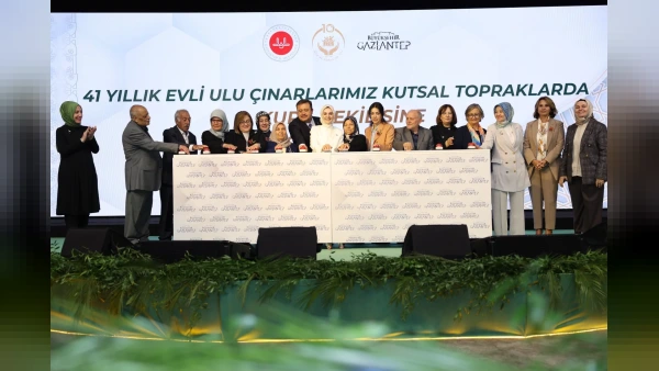 Gaziantep'te 41 Yıl Evli Çiftler Umre İçin Kura Çekti